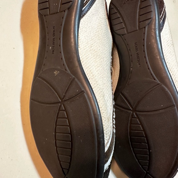 Louis Vuitton tennis shoes - Picture 3 of 9